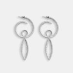 Bonnie Wright Instagram - Fuego 🔥 the new collection by my ever so talented parents @wrightandteague and a very sparkly new website!! I love earrings as they quickly brighten my face, mood and outfit. From nights out to daily life this collection has it covered. I’ve shared the link to their website in my stories 🎁 artwork by @lewisteaguewright