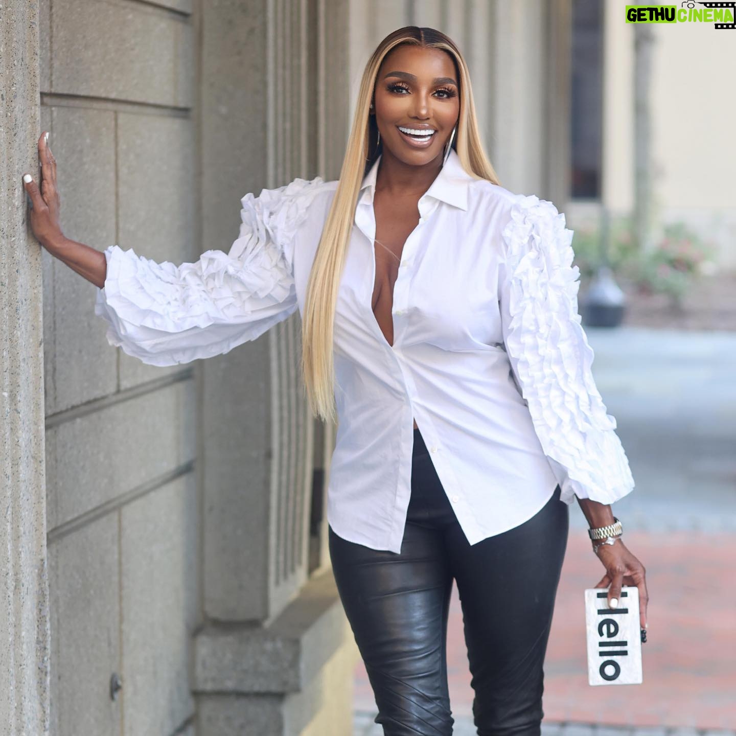 NeNe Leakes Instagram - SWIPE: The tastiest peach in Atlanta
Top: #dolcegabbana
Shoes: #christianlouboutin
Birthday count down
Bag: #edieparker
Glam: @gracefulartistry