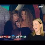 Elizabeth Banks Instagram - Still your biggest fan, Tay 💕