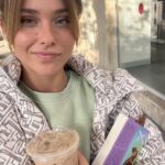 Nicole Wallace Instagram - 🪲