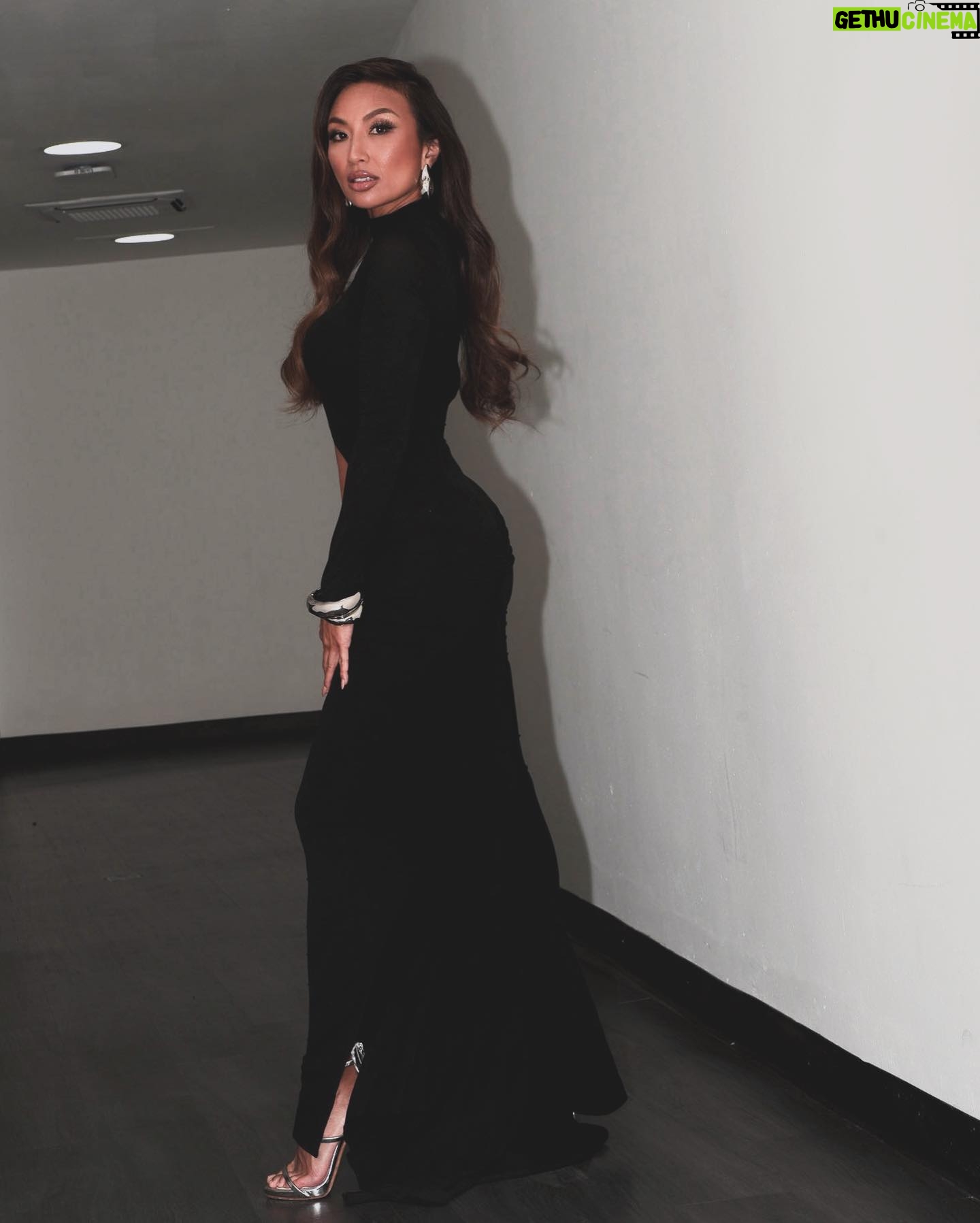 Jeannie Mai Instagram - Your heart’s capacity to love is a beautiful thing 🖤