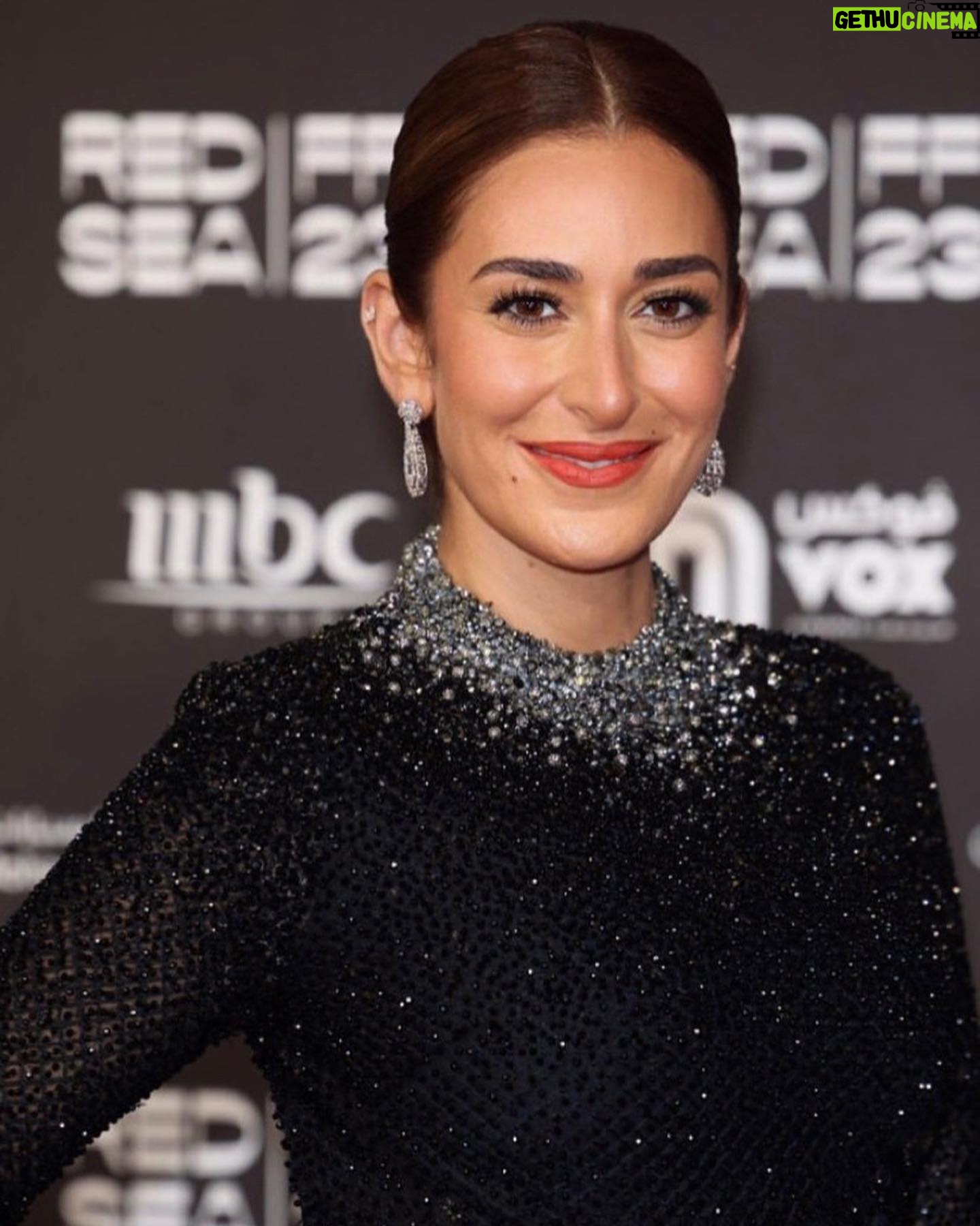 Amina Khalil Instagram - From the opening night at @redseafilms
For details about tonight’s look:
Styling: @islam.mitwally
Dress: @tonywardcouture
Jewels: @chopard
MUA: @nohaezzeldinmua
Hair: @alsagheersalons @ibrahim_eissa00 Can’t thank you all enough ! ♡