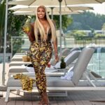 NeNe Leakes Instagram – SWIPE: Life threw me lemons and I made a “Lemon Meringue Pie” and flew to Dubai

@nurai_island 
@melt.mideast 
@steveharveytv
@jumeirahsaadiyat 
Look: Versace 
Glam: @flairbywinnie 
Photo by: @deinephoto 
#UAE
Dubai
Smile by Nene
Birthday count down