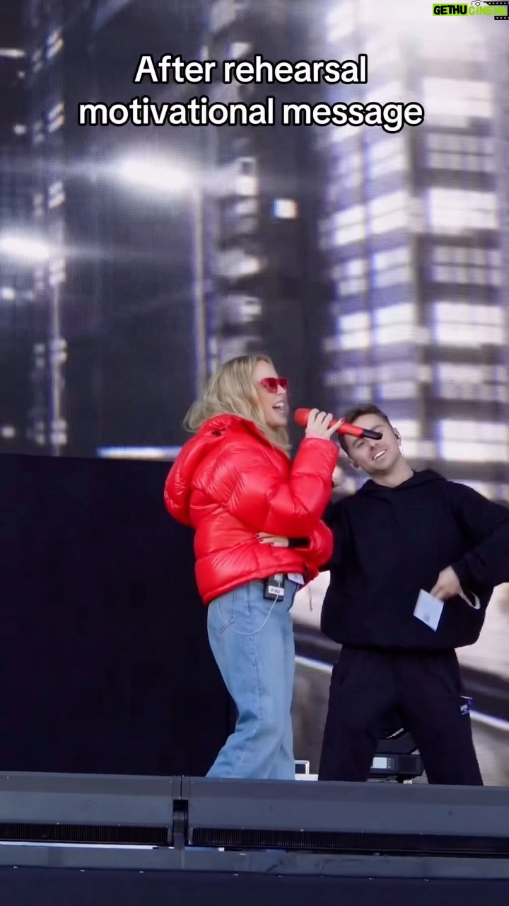 Kylie Minogue Instagram - Lolololol it just kind of happened