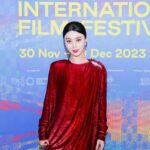 Fan Bingbing Instagram - The after-party of #sgiff 2023.

👗 @lanvin F/W 2023 RTW, styled by @_christopherbu_ and @wishgui3 
💄 @huyiyin8, @_christopherbu_ 
📸 @ryan_john_peters, @zungninja