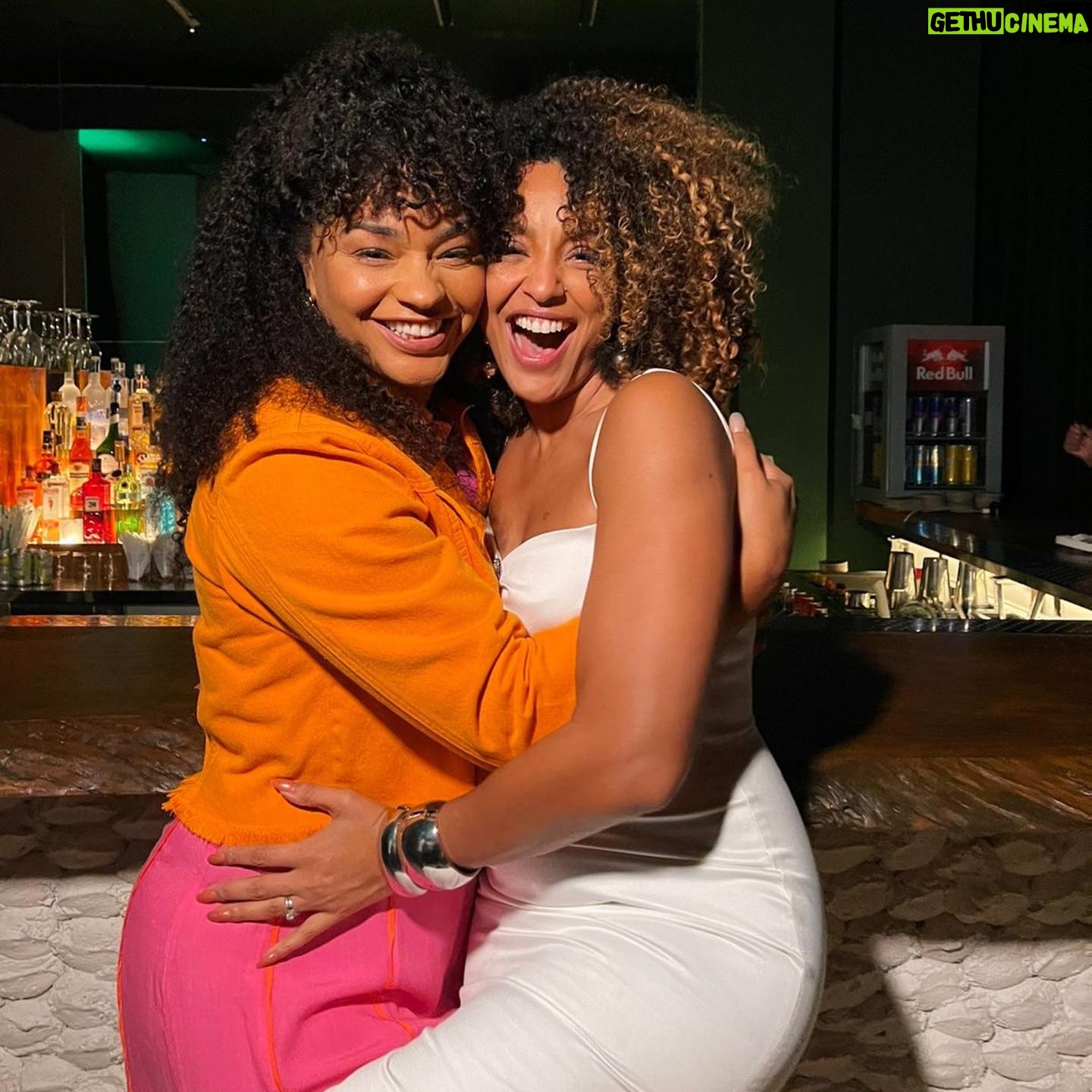 Juliana Alves Instagram - Dump de um fim de semana muito especial!
Festa dos amigos @oftalmaelogista @drgilmarfrancisco, niver da @leticiadiaspassareli e festa da Sheroleta @sheronmenezzes
Celebrando a vida de pessoas que amo e encontros que me fortalecem!
Foi muita emoção nesse final de novembro!