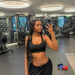 Justine Skye Instagram - riiight…