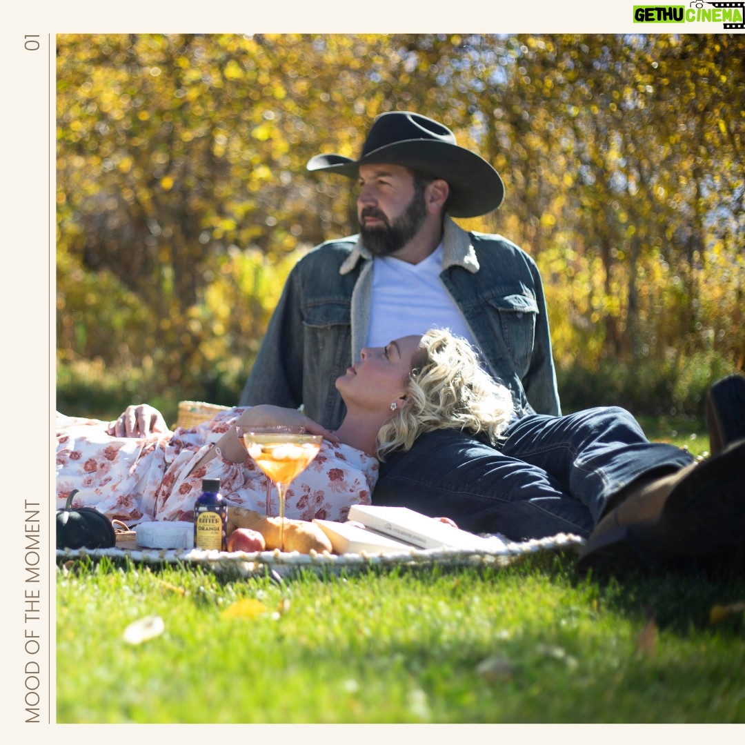 Katherine Heigl Instagram - Hey guys. Ever feel like life's on fast-forward? Me too. That's why I'm inviting you to hit pause with me. I've poured my heart into curating 'Moments' - special collections at New Lane Road that help you unwind, relax and be present. Wrap yourself in the warmth of our handwoven throws, sink into pillows that are the next best thing to a cloud, and let our outdoor essentials bring the serenity of nature to your doorstep. And when the chill sets in, our aromatic teas are like a cozy hug for your soul. Explore the store and see where the journey takes you!