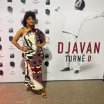 Juliana Alves Instagram – Obrigada, 2023 por tudo isso!
Mais um momento de encantamento! 
Djavan é gigante! Que show lindo!!
É muito amor!!!

Obrigada @beepsaude! 
Obrigada @evandrorius e @djavanoficial por me receberem e depois receberem minha família com tanto carinho. 
Que emoção!!! 🤍