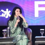 Fan Bingbing Instagram - My day 2 in Singapore for @sgiffest 2023.
💚💚💚

📸 @zungninja and @ryan_john_peters.