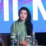 Fan Bingbing Instagram - My day 2 in Singapore for @sgiffest 2023.
💚💚💚

📸 @zungninja and @ryan_john_peters.