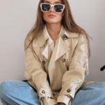 Daniela Calle Instagram - A very white Agnes 🌲❄️🕶️