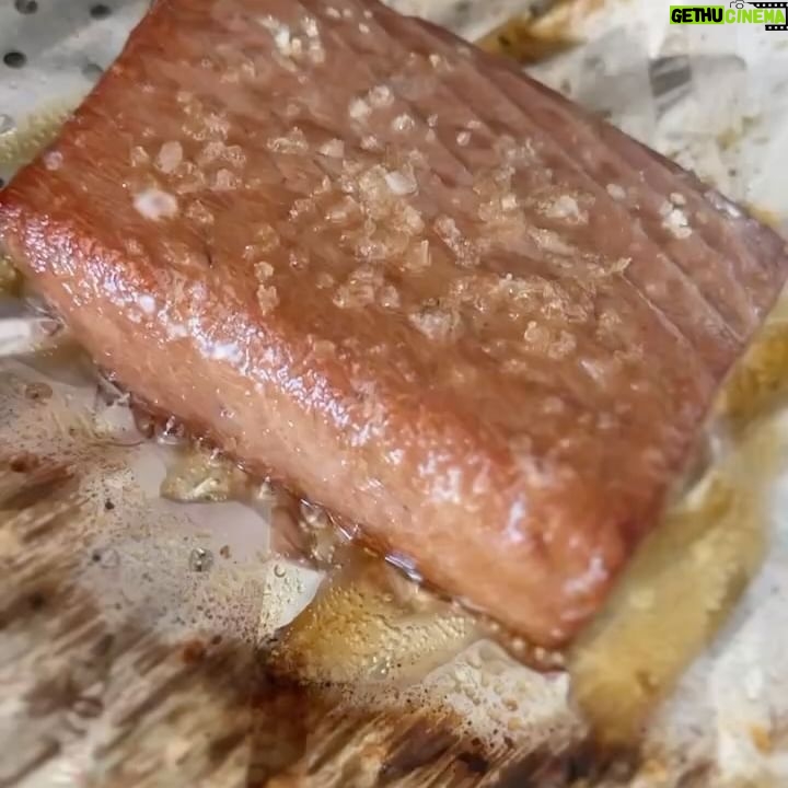 Nozomi Sasaki Instagram - .
I♡seafood
山治さんにオーダーして届いた魚介類を食べて元気いっぱい!
毎日幸せ。