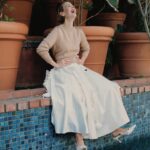 Sarah Paulson Instagram – Emmy-winning actress Sarah Paulson (@mssarahcatharinepaulson) immerses herself soul deep into every character, to the point of nearly vanishing. “It’s not my job to determine whether they are likable or worthy people,” she explains. “Can I go home at night and feel that I attempted to do something with truth at its center?” The Florida native chatted with G&G about her recent roles, her Southern grandmother’s influence, and her dogs. Read the interview at the link in our profile.
⠀⠀⠀⠀⠀⠀⠀⠀⠀
PHOTO: @erik_carter
