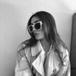 Daniela Calle Instagram - A very white Agnes 🌲❄️🕶️