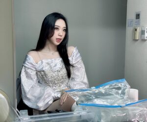Lee Young-ji Instagram - 필터 좀 끼면 괜히 사연있어보임 ㅋㅋ