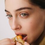 Cemre Baysel Instagram - @vogueturkiye 💎

Vogue Beauty, #VogueTürkiye  Aralık-Ocak 2023/24 ile tüm bayilerde.

Fotoğraf: Emre Güven @emreguven
Moda Editörü: Tuğçe Bahçıvangil Ersel @tugcebahcivangil
Güzellik Editörü: Zeynep Akdoğan @_zeynepakdogan
Proje Yöneticisi: Melis Akcan @melissakcan
Proje Uzmanı: İpek Elbeyli @ipekelbeyli
Prodüksiyon: Belce Türker, Bihter Neymen @belceturker @bihterneymen
Makyaj: Elçin Mutlu @elcinmutlu_
Saç: Yıldırım Bozuyuk @yildirimbozuyuk
Fotoğraf Asistanı: Ömer Çetiner @_omercetiner
Moda Editörü Asistanı: Melis Yakupoğlu @melisyakupoglu
Makyaj Asistanı: Süleyman Akgül @suleymannakgul
Saç Asistanı: Mehmet İyi @mehmettiyi_
Manikür: Hatıra Çiftçi @datecaddecoiffeur
Çiçekler: Flow Floral Living @flow.floral