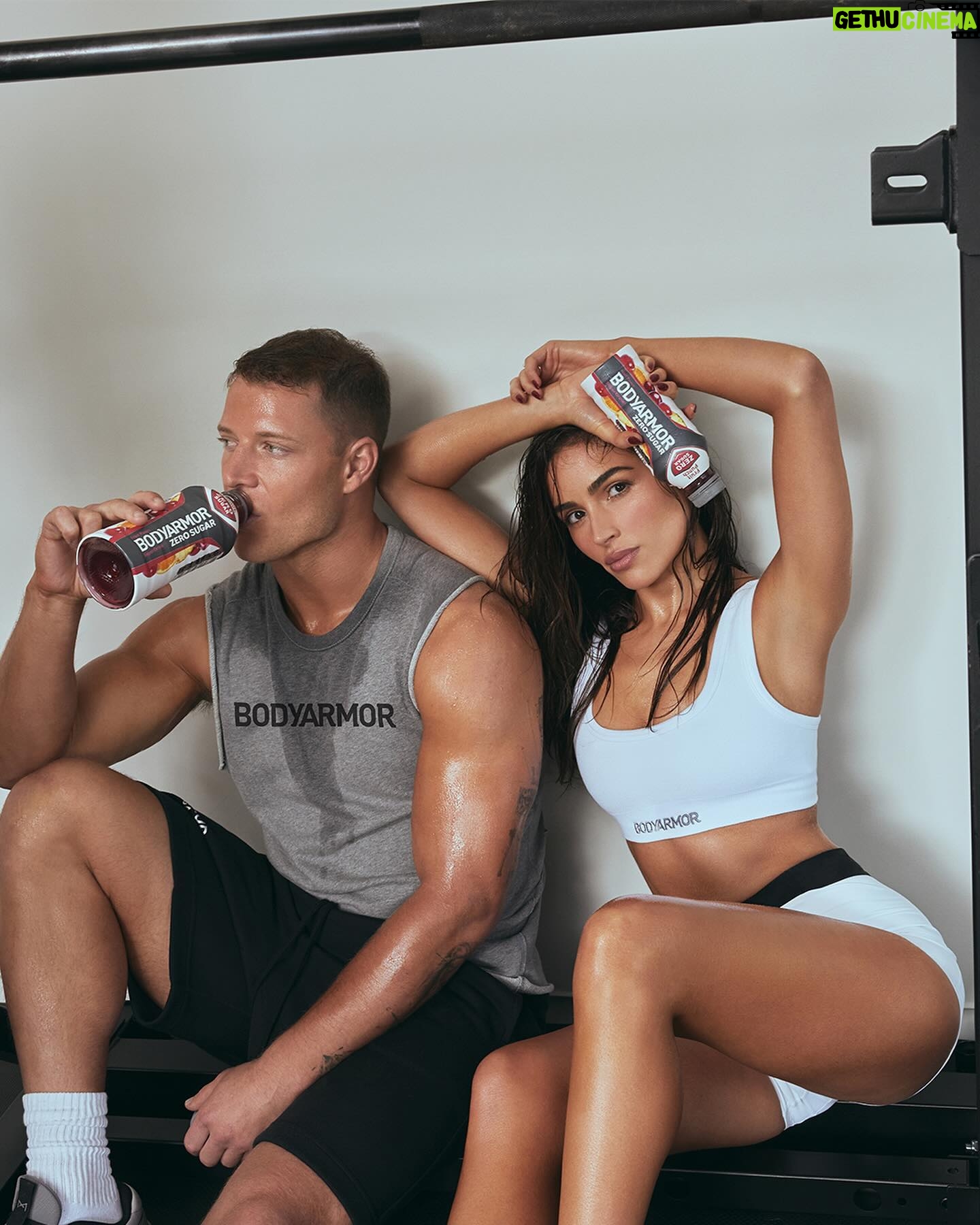 Olivia Culpo Instagram - Couple goals 🤝 Hydration goals @christianmccaffrey @oliviaculpo
