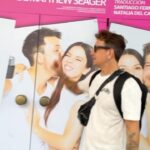 Nicolás Vázquez Instagram – Sólo 70mts me separan de un teatro al otro. Estoy feliz y agradecido de contar estas historias tan distintas, pero que a las dos las une lo mismo: hacen bien. No podría hacerlo sin el equipo espectacular que me acompaña. Gracias al público por confiar y acompañarnos tanto! Todo lo que me desean a mi, el doble para ustedes! 🙌🏽🎭♾️