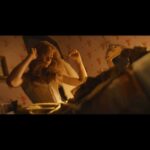 Katherine McNamara Instagram - Sleigh what? There’s myrrh… ?Merry #WIndy-mas and Happy HaganDays to all the deer townsfolk of Independence! ❄️ 🎁 🎄 There was a showdown of shenanigans and a whole lot of horsing around behind the scenes🐴 and we’re pleased as punch to share the #WalkerIndependence blooper reel with you! So treat yo’elf and give it a peek or yule(be fit to be)tide! 🤠 🌾 
#yousleighme
#goodthingscomeintallpackages