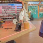 Jésica Cirio Instagram - DOMINGO EN LA PEÑA 📺
Les comparto un poquito de lo que vivimos ayer en Morfi. 🙌🏻 Gracias a los que siempre nos acompañan del otro lado de la pantalla. Y a cada uno de los artistas que nos visitan. Somos felices haciendo este programa. ☺️

Aprovecho y les dejo mi look:
⚡️ @iman_official
⚡️ @rickysarkany
⚡️ @bernardo.sever