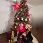 Sherlyn Instagram – Enamorada de nuestro arbol! 
Gracias @jackmadesign por ponerle el toque magico como cada año, las amo y me encanta verlas crecer.