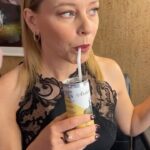Elizabeth Banks Instagram - How I’m “working” between now and new years 👀