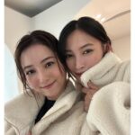 Nozomi Sasaki Instagram - 絢と会ったら、
同じもこもこアウター☃️