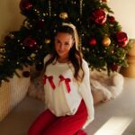 Stéphanie Durant Instagram - Christmas is around 🎄
Ma passion des pyjamas de noël ! Vous préférez quelles photos ? 🥹🙊
Pyjama @tezenisofficial 🎀 D’ailleurs, tous les pyjamas sont à -20% ⭐️

|Collaboration commerciale|