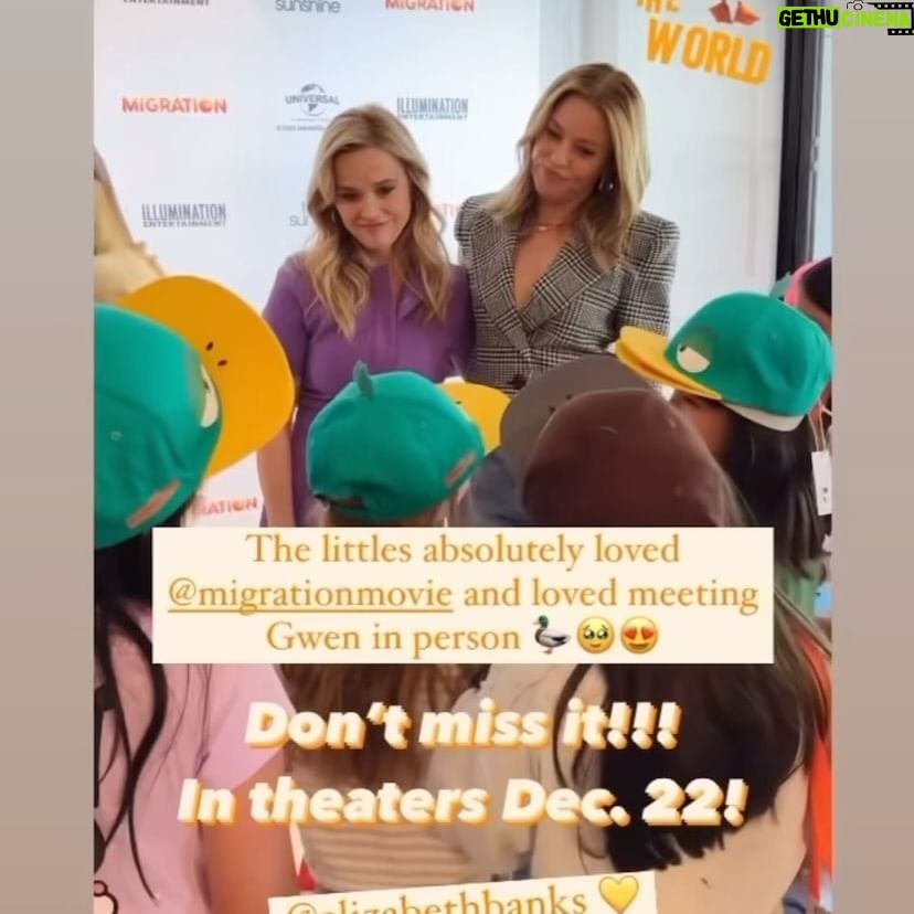 Elizabeth Banks Instagram - Cuteness overload đ¨ A big thank you to @reesewitherspoon and @hellosunshine for hosting a special screening of #MigrationMovie this weekend. The kiddos loved it. See @migrationmovie only in theaters this Christmas!