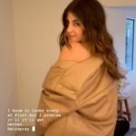 Daniella Monet Instagram - i feel like i was born naturally chaotic, and have to work every day to slooooow down, but that’s neither here nor there 😁 enjoy this dirty, wavy hair tutorial