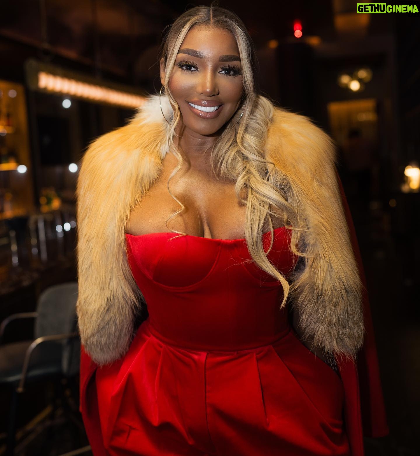 NeNe Leakes Instagram - SWIPE: Heyyyy y’all. I am at the White House
I had the pleasure of being invited to the White House holiday party and invited to the vice president’s home for a holiday mixer.
I couldn’t believe the number of people approaching me with so much love! I just thank y’all so so much❤️
Can you believe in the vice president’s office when they are having fun that they say some of my 1 liners?!?!🫢😜
Thank you to everyone that had a hand in getting me here. Ohhh what a nite. I have so many pictures and videos that I will post in my story.
Bustier: @alexperryofficial
Pants: @alexperryofficial
Coat: #michaelkors
Shoes: #christianlouboutin
Bag: #christianlouboutin
Glam: @michannamurphy
Hair: @phrenchmade
📸 @rodonis301
#DMV