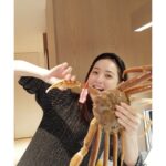 Nozomi Sasaki Instagram - 美玲ちゃんのお誕生日会では、
絢の手作りご飯を食べて幸せ🍴♡
どれも本当に美味しい！子供用にも沢山用意してくれてた👦🏻感謝。

絢は冬でもタンクトップで元気なんです😆
エプロン姿で料理を運ぶ様子は、いつもの光景で当たり前過ぎるけど、今回撮ってみた🤳
相変わらずいい女🥰