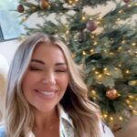 Daniella Monet Instagram - recent milestones   big life energy coming alive in this carousel ✨

1. she got dressed 💎 
2. she got lasik eye surgery !! 👋🏼 👓 
3. they met the big guy 😍
4. she hosted 🍽️
5. she found her feminine side 👗
6. she ate 🤤
7. she had meetings 🙏🏼🙏🏼🙏🏼
8. she won raffles 🪩
9. she bathed in sound 🎶 
10. she removed her hair extensions 🪞