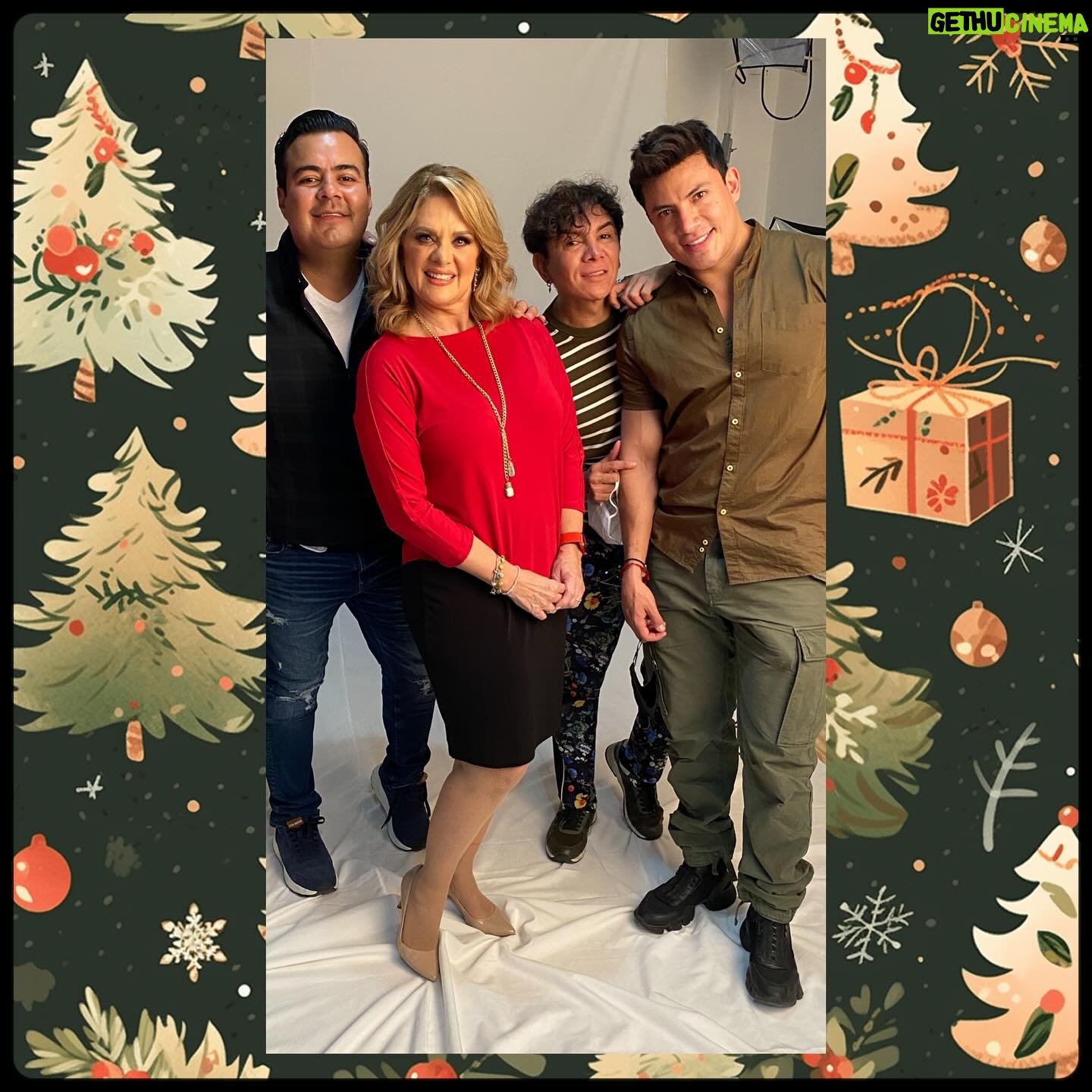 Erika Buenfil Instagram - #tbt @jorgebeltranhair @vicoguadarrama @victorkhun