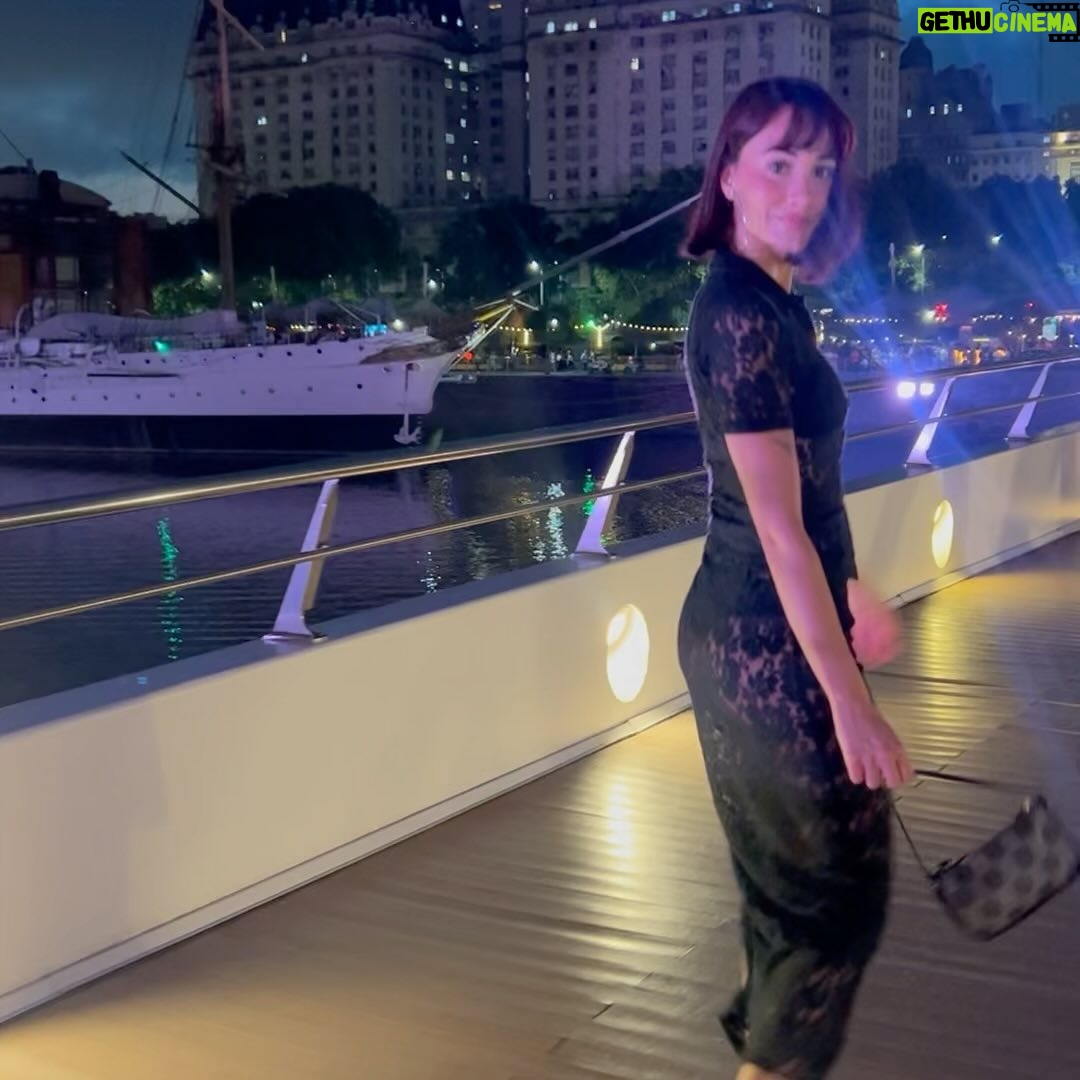 Aitana Instagram - ayer salimos a celebrar el sold out del Santiago BernabĂŠu con el equipođ¤