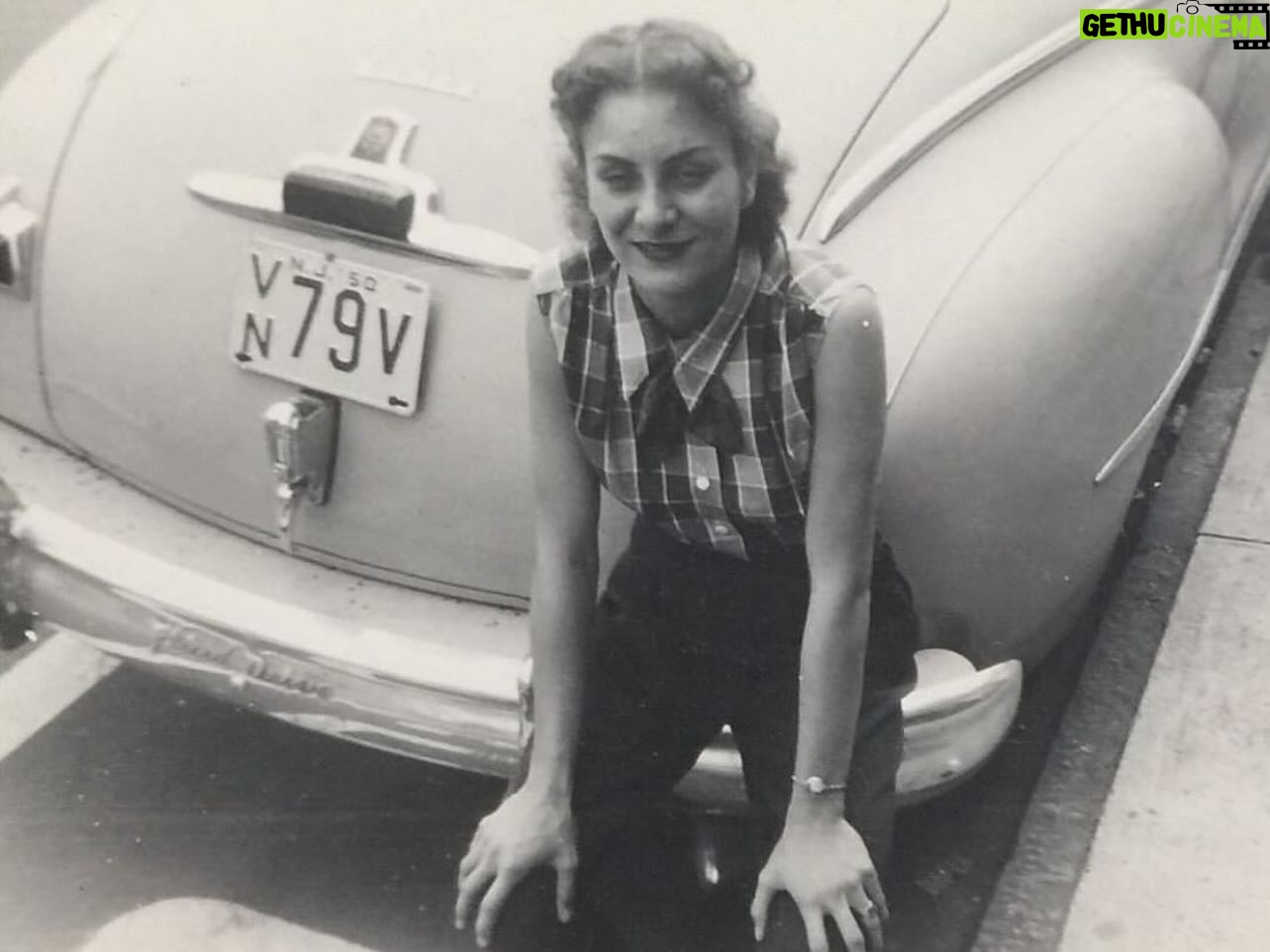 Kate Walsh Instagram - Angela. Today is THE day: 90 years around the π happy birthday mom! πdec 20, 1933 β¨