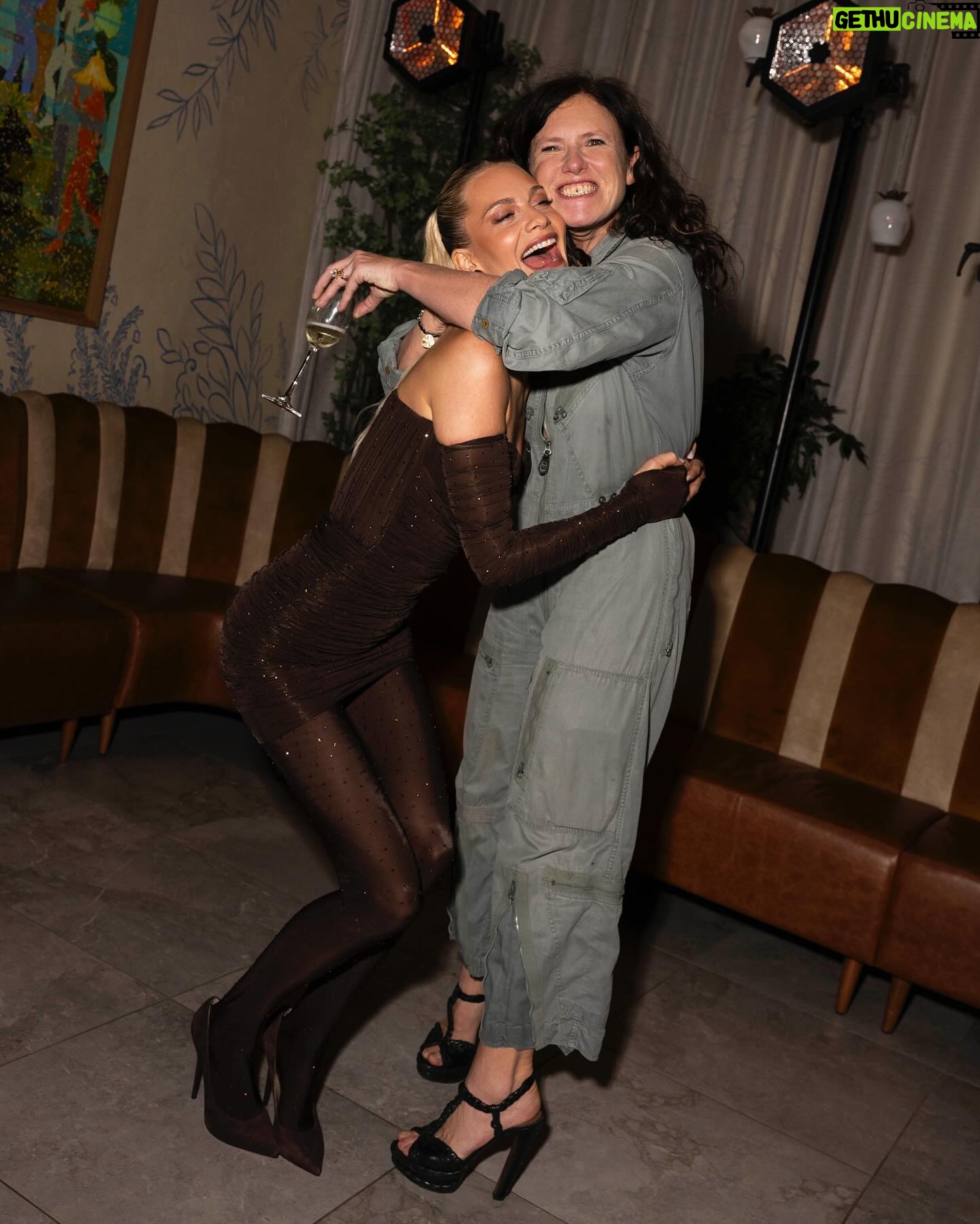 Poppy Delevingne Instagram - The @theperfectmagazine X @della_vite Christmas party ~ MATCH MADE in bubble heaven... (although I still can't feel my feet)
Love you forever @kegrand 🪩🥂
Thank you to all who worked SO hard to put this together & to those who came & danced the night away. ❤️
@lavolondon I'm amazed you're still standing.
Stylist ~ @oliviabuckingham
Look ~ @alexperryofficial @casadeiofficial @jenniferfisherjewelry
Make up ~ @irinacajvaneanu
Hair ~ @kjfowles
Images ~ @jasonlloydevans