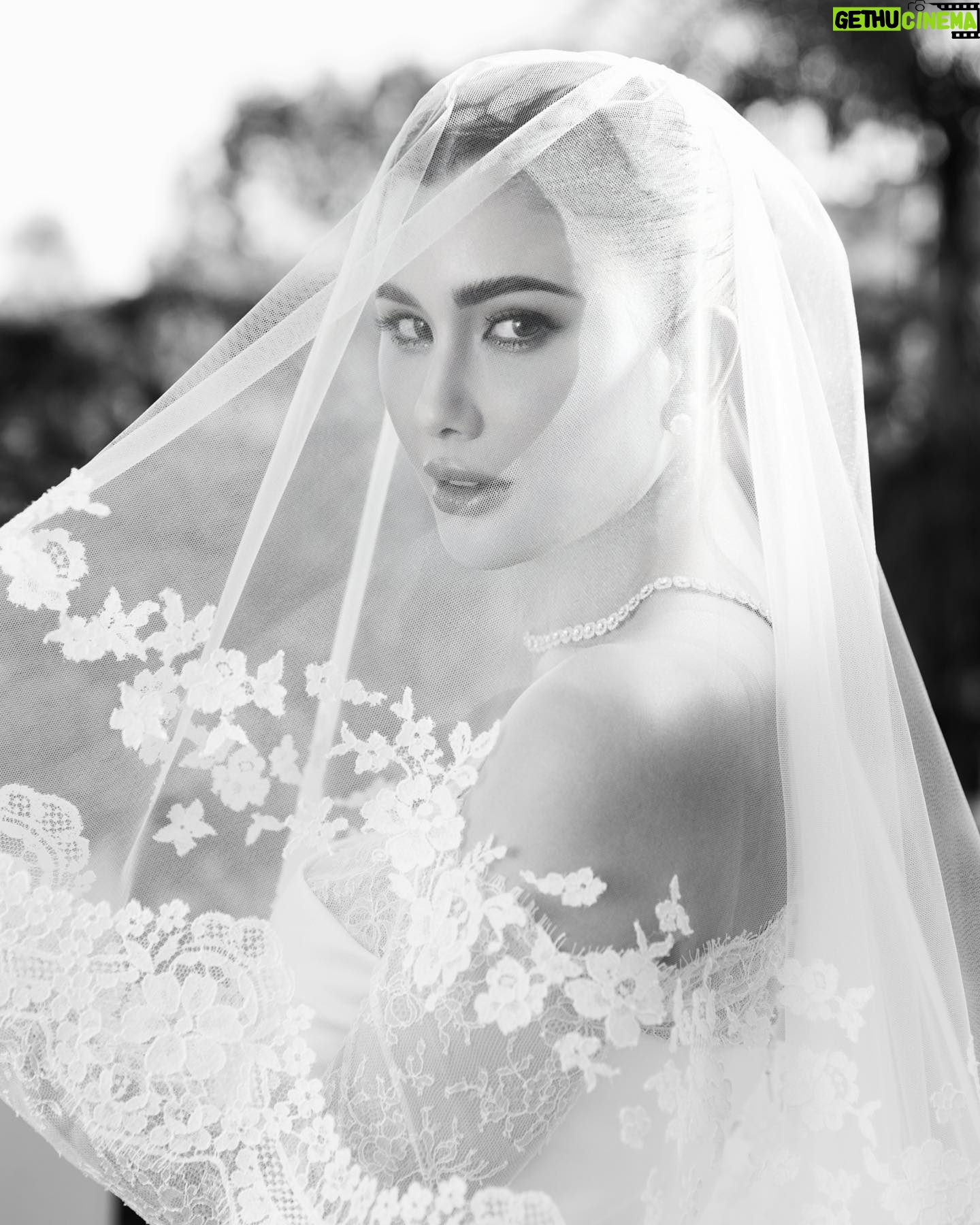 Praya Lundberg Instagram - @maisonvalentino @pppiccioli 👰🏻♀️📸 @germanlarkin