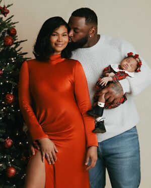 Chanel Iman Instagram - With Christmas only a week away. Happy holidays from our family to yours 🎄❤️