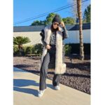 Paula Echevarría Instagram - No hace frío ni ná ❄️⛄️

Chaqueta lana alpaca @theextremecollection 
Jersey @zara 
Jeans @primarkpr.es 
Deportivas @adidas_es 
Cazadora cuero @mango
Gorro @fetichesuances 
Gafas @hawkersco