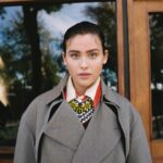 Nicole Wallace Instagram - @itsnicolewallace ha sido uno de los rostros de 2023 y promete serlo (también) de 2024. En #VogueEnero hablamos con la actriz sobre sus proyectos para este año en el que afronta su papel más adulto hasta la fecha y continúa la saga que la ha hecho más famosa a nivel mundial.
{Puedes leer la entrevista completa en el link de la bio de @voguespain}
▪️Fotografía: @bertapfirsich
▪️Estilismo: @gooroo.gooroo
▪️Texto: @albertosisi 
▪️Maquillaje y peluquería: @ricardocalerov
▪️Ayudante de fotografía: @hellomorph
▪️Ayudante de estilismo: @solzoido
▪️Producción: @anotherartistsagency
▪️Publicista: @shaharlevi4