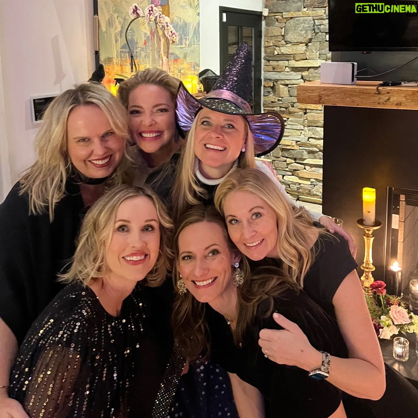 Katherine Heigl Instagram - So grateful to these extraordinary women for making their way to Utah to celebrate my 45th with me! It was truly a magical couple of days just soaking in all the love and laughter and soul renewing connection. I love you guys so much and thank the heavens every day that I am making this journey through life with you all by my side! And a big thank you to Caroline at @clementinedesignaz for turning my home into the most magical mystical space to celebrate in!