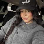 Cierra Ramirez Instagram - raise your hand if you’re a silly goose like me & leave christmas shopping to the last minute 🙋🏻‍♀️