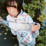 Riisa Naka Instagram - オーバーサイズのマドラスチェック🤍
ドラマチックなホワイトフリル🤍

Vivienne Westwoodの優しさと強さが大好き🤍

@viviennewestwoodjapan
#VivienneWestwood
#ヴィヴィアンウエストウッド
#PR