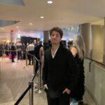 Macarena Achaga Instagram - no se que más pasó en los emmys porque estaba tan nerviosa que todo pareció un sueño y solo tenias ojos para ti.. que hermoso caminar de tu brazo y verte convertir todos los días en el hombre que más admiro, y que además ahora.. es un emmy nominee!!! alguien pellízqueme @juanpazurita en verdad eres de otro planeta, no me alcanzan los días para tirarte flores. orgullosa de ti siempre a un nivel inmensurable 💘💕 por muchas taquicardias de estas más, obvio juntos. — en la ultima foto un retrato fidedigno de nuestra relación :,)