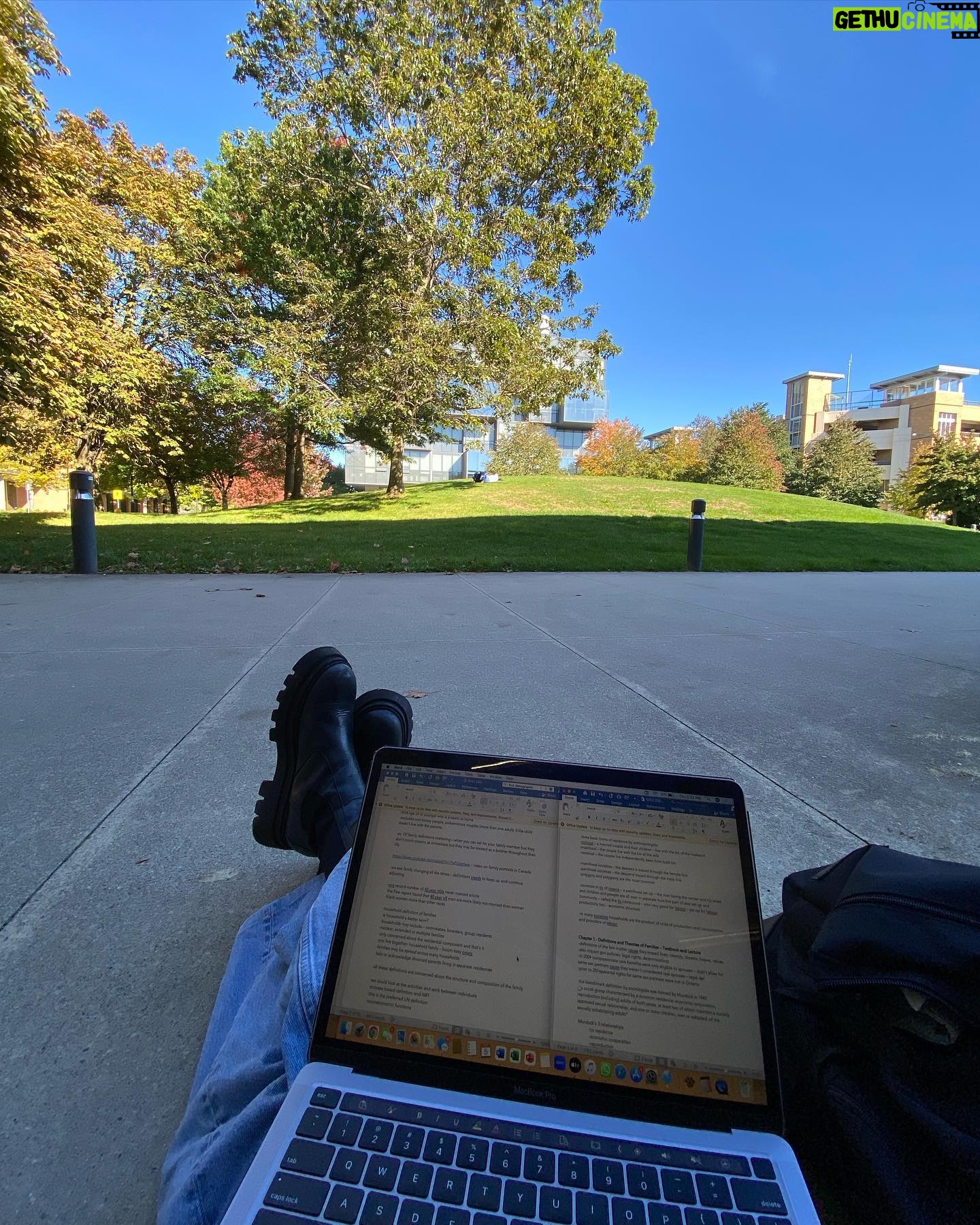 Anna Cathcart Instagram - university diaries📚🫶 thank you @ UBC for another amazing, chaotic, and sleep deprived chapter
