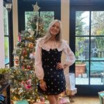 Fearne Cotton Instagram - #ad WIN a Christmas present from @nobodyschild and @fearnecotton. In the spirit of repair and self-care, each winner will receive a £250 NC gift card and a one-year subscription to the @happyplaceofficial app. To add to this, you’ll also be one of the first people on the planet to get a copy of Fearne’s beautiful new book, Little Things. We’ve got four lots of prizes to give away. Go go go! We suffered a bit of a glitch yesterday but don’t worry we have captured all the entires from yesterday 😀  TO ENTER:   🎄 Like this post   🥂 Tag a friend in the comments   🎊 Follow @nobodyschild @fearnecotton and @happyplaceofficial   ✨ Reshare on stories for an extra entry   The giveaway ends at 11:59pm on 26th December 2023 and is open to entrants in the UK only. Terms and conditions apply. No cash alternative. Any other account affiliated with this competition is spam and should be reported. Not sponsored by or associated with Instagram. Find out more about the prize on offer in full at nobodyschild.com/terms-of-trade. Good luck!