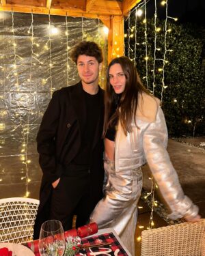 Macarena Achaga Instagram - Feliz Navidad 🎄 ..o como dice mi pobre angelito:
MERRY CHRISTMAS YA FILTHY ANIMAAAAL 🎁