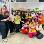 Riisa Naka Instagram - 2023年のポップアップもご来場いただき本当にありがとうございました🏠🩷✨🎄🩷🎅🏻今年も幸せな4日間でした🥹🩷もっとみんなとたくさんお話ししたくってたまらなかった😂✨本当にみんなだいすきだよ❤️朝から並んでくれたり、地方から来てくれたり、仕事帰りにダッシュで来てくれたり、すごく嬉しかったよ😍また会おうね🫶🏻✨
今回もパパママれいちゃんはじめたくさんのスタッフの方々に支えていただきました🥹本当にありがとうございました🤍🥹さらに、なすちゃんも搬入から最終日まで手伝ってくれて愛情たっぷりの体力オバケパワーをたくさんもらいました😍🥰
そして、夢のキャンディーハウス🍬🍭🏠貴重なクリスマス期間に原宿のど真ん中に建てることができて幸せでした🥹ラフォーレ原宿さま本当にありがとうございました🥹✨
12月25日の明日までなので皆様ぜひ実物を見に行ってね❤️

@re._oyoufukuyasan_ 
@re._reichan_ 
@laforet_h 
@nasup 

みんなステキなクリスマスイブを🎄❤️